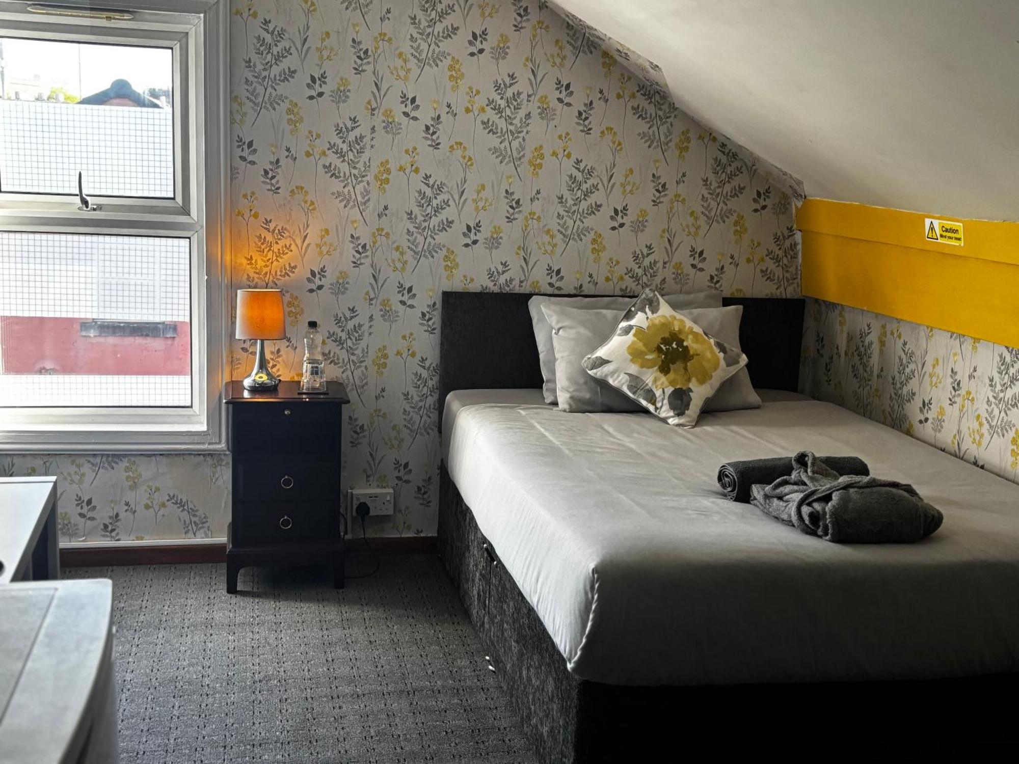 Kayumba Properties Ltd Leeds  Dış mekan fotoğraf