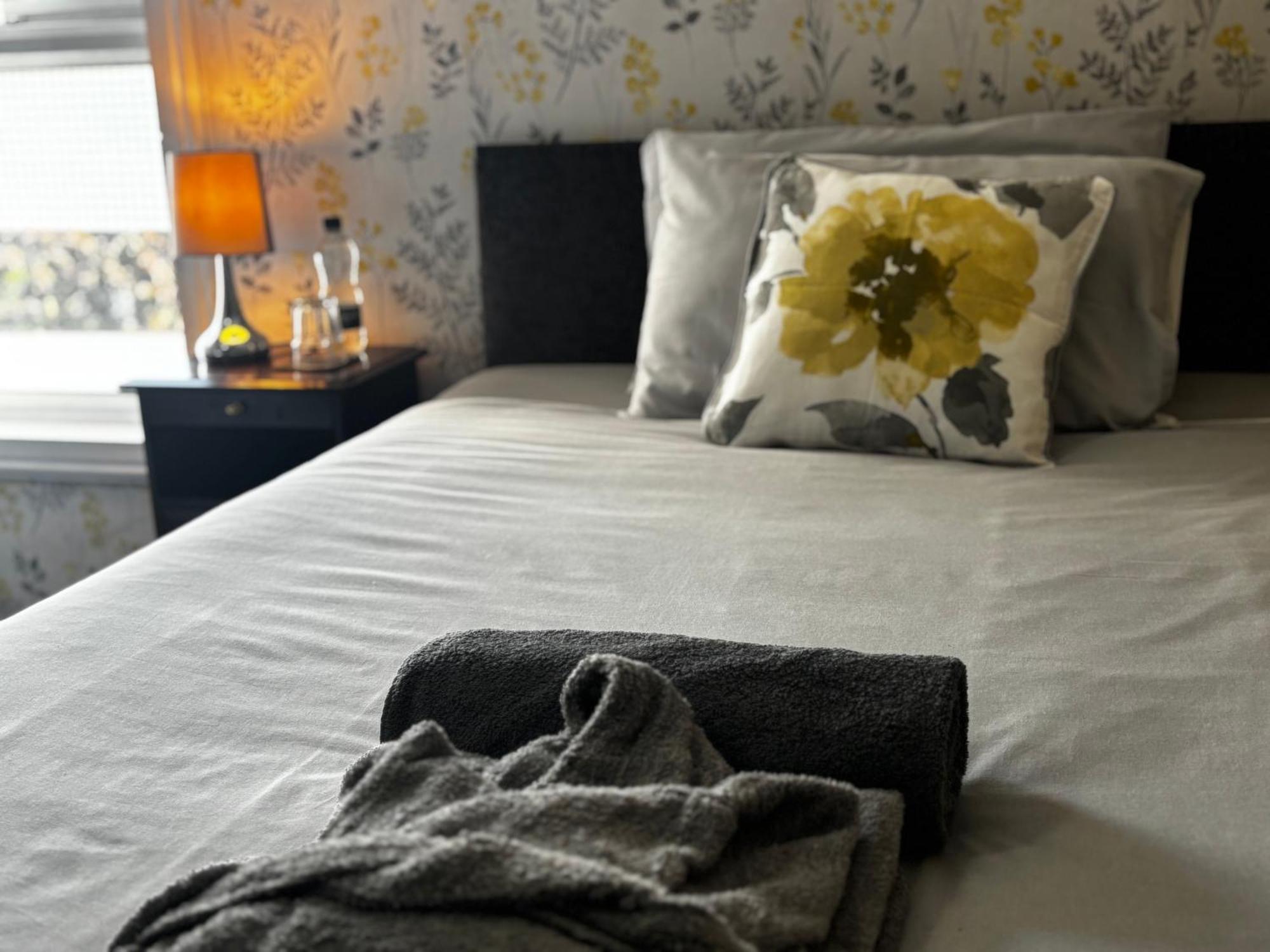 Kayumba Properties Ltd Leeds  Dış mekan fotoğraf